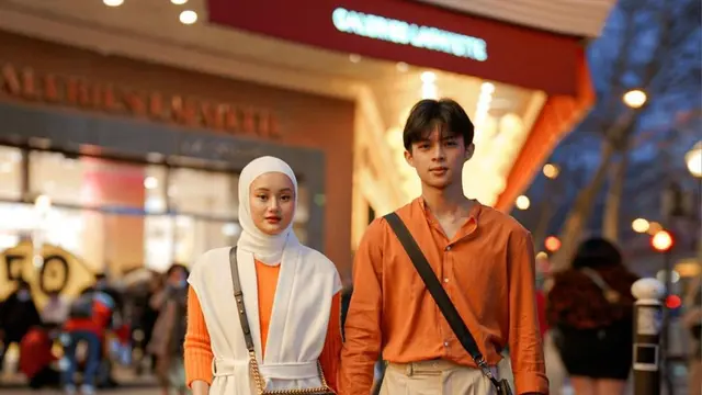 6 Pasangan Artis Ini Tetap Harmonis Meski Diterpa Isu Soal Masa Lalu Suami