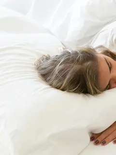 Berikut rutinitas malam yang tepat dapat membantu tubuh lebih rileks dan mempersiapkan diri untuk beristirahat dengan optimal. [Dok/Pexels.com/Kampus Production].