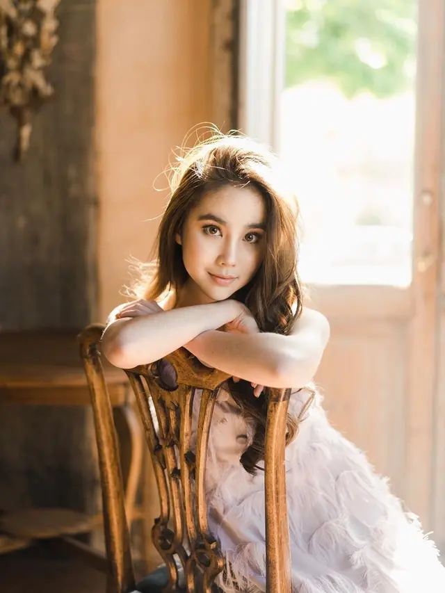 Beranjak Dewasa, Ini 6 Potret Agatha Chelsea 'Idola Cilik' yang Makin Cantik