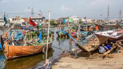 Wilayah pesisir Semarang, Jawa Tengah terancam penurunan muka tanah yang masif setiap tahunnya. (DEVI RAHMAN/AFP)