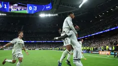 Gelandang tengah Real Madrid asal Inggris, Jude Bellingham merayakan golnya pada matchday 3 Liga Champions 2025/2026 di Stadion Santiago Bernabeu, Madrid, Spanyol, Rabu (22/10/2025) waktu setempat atau Kamis (23/10/2025) dini hari WIB. (Thomas COEX/AFP)