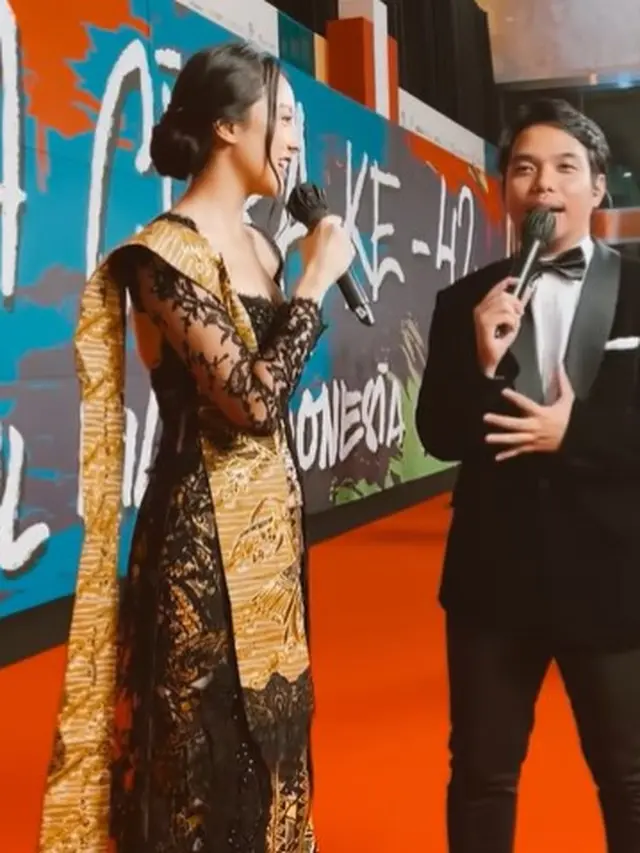 Anya Geraldine di red carpet FFI 2022. (Instagram/anyageraldine)