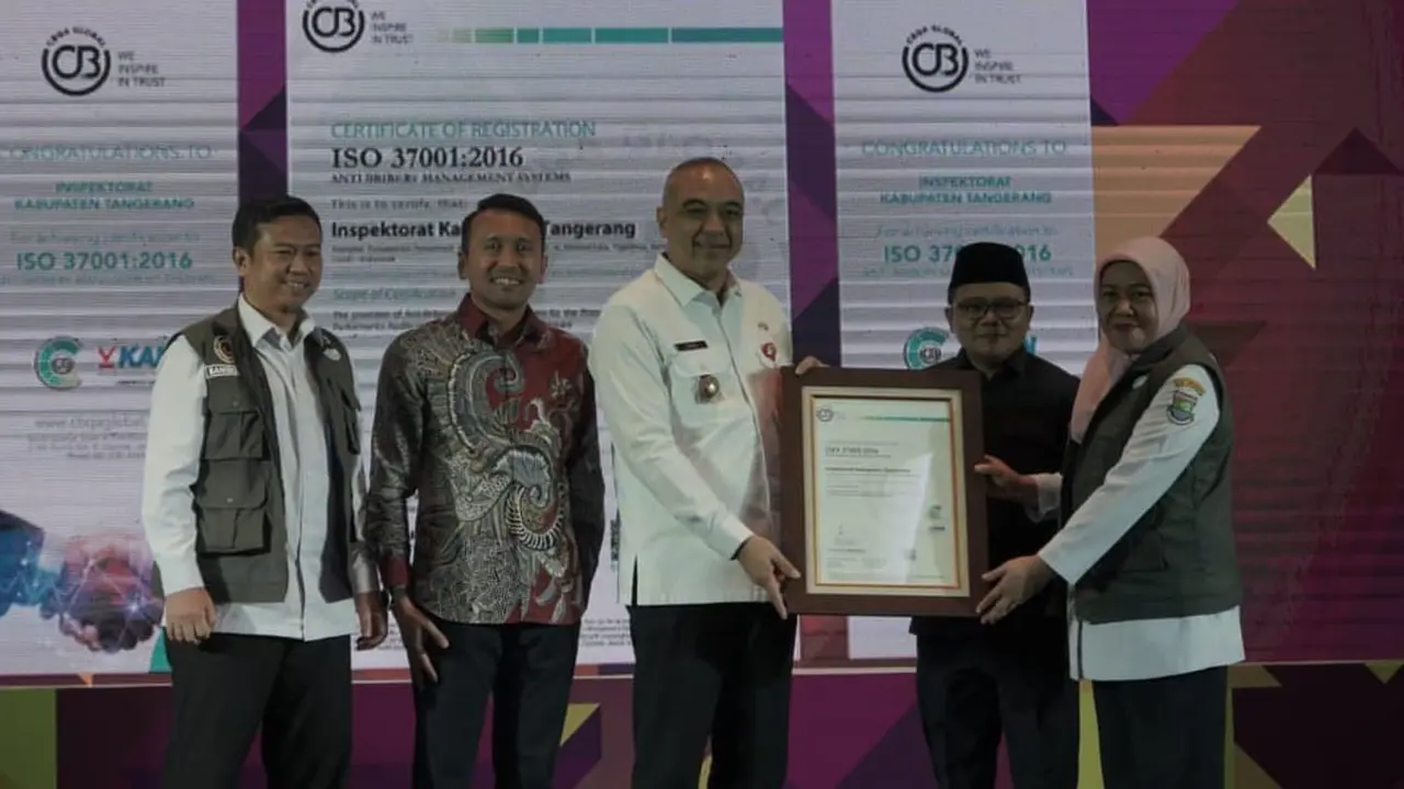 Inspektorat Kabupaten Tangerang sukses meraih sertifikat ISO 37001: 2016 dengan pendampingan dari Visi Integritas.