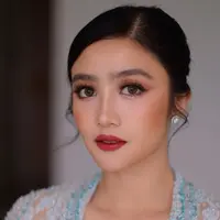 Tampilan Febby Rastanty saat siraman jelang pernikahan. [Instagram]