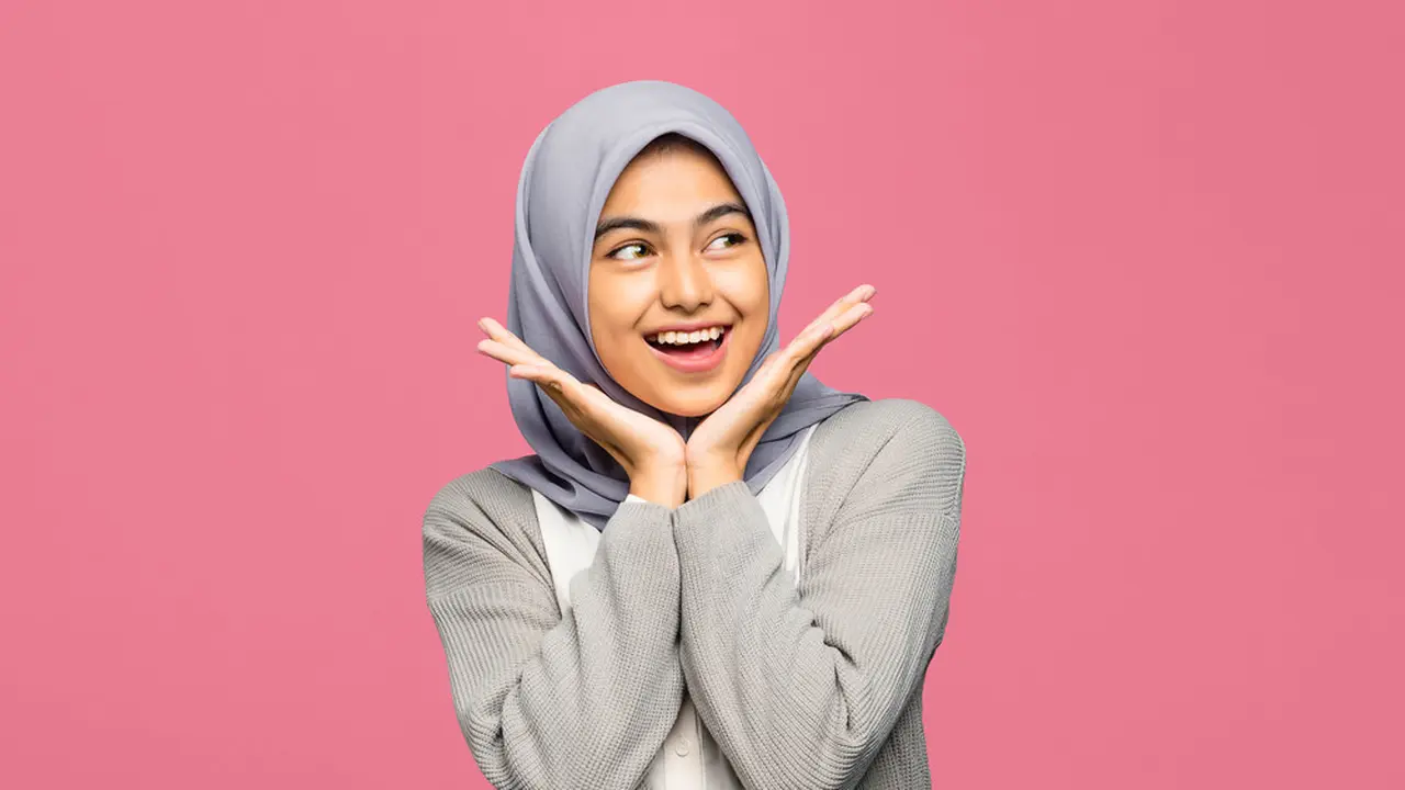 Perempuan Berhijab.