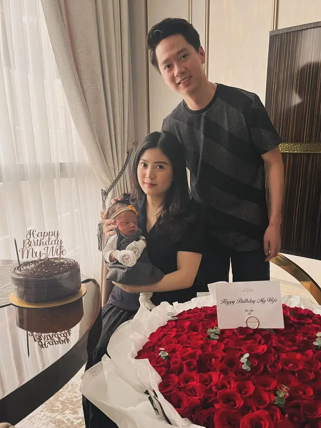 7 Potret Kejutan Ulang Tahun Valencia Tanoesoedibjo Istri Kevin Sanjaya, Digelar Sederhana