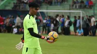 Kebobolan 3 Gol dari PSS, Persaingan Kiper Utama Arema Memanas