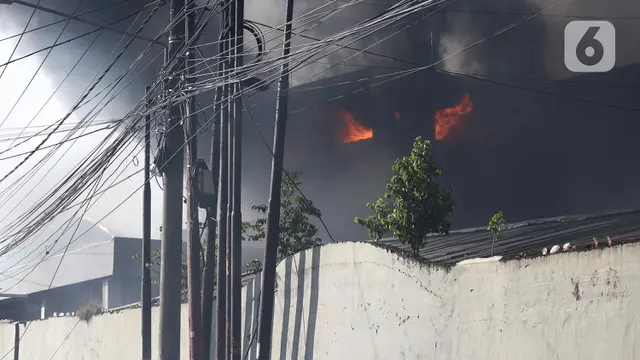 Gudang JNE di Depok Terbakar, Diduga Akibat Korsleting Listrik