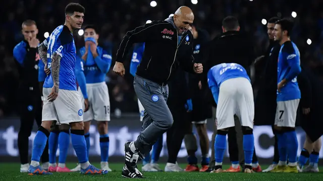Foto: Libas Atalanta, Napoli Kembali Tancap Gas dan Makin Mantap di Puncak