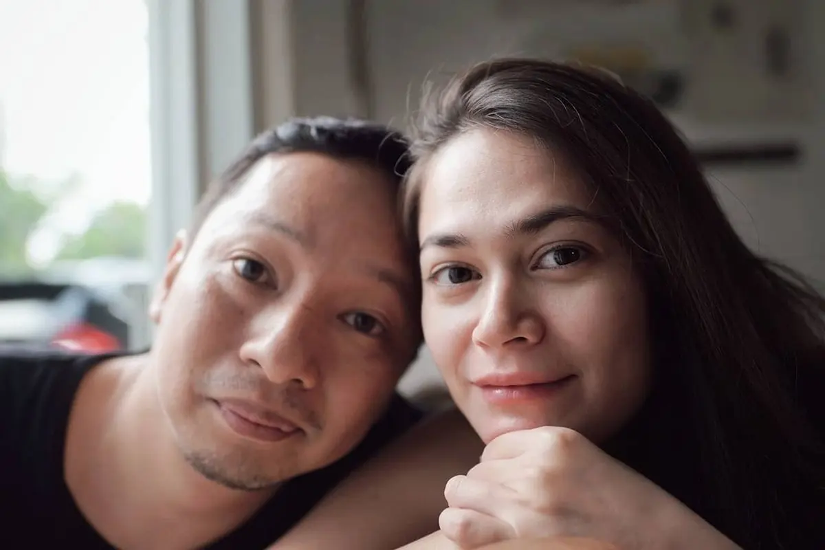 Anniversary Pernikahan ke-6, Ini 6 Potret Mesra Ringgo Agus Rahman dan Sabai Dieter