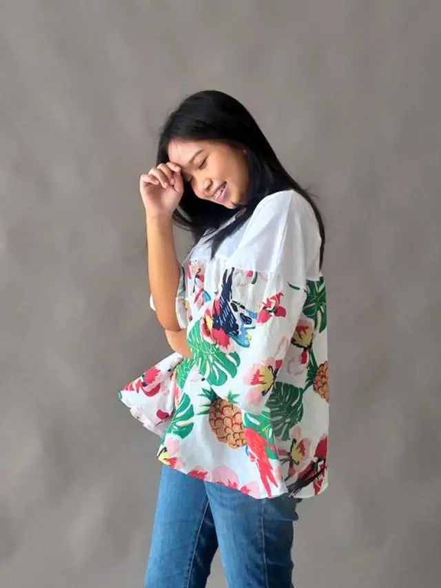 [Fimela] Deborah Hanna rilis single Layang-Layang