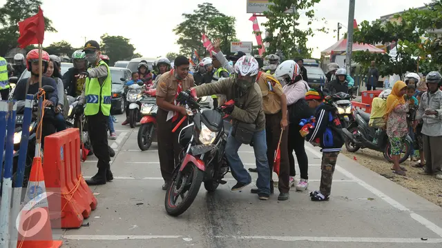 20160703-Kecelakaan Motor Terjadi di Jalan Lamaran Karawang