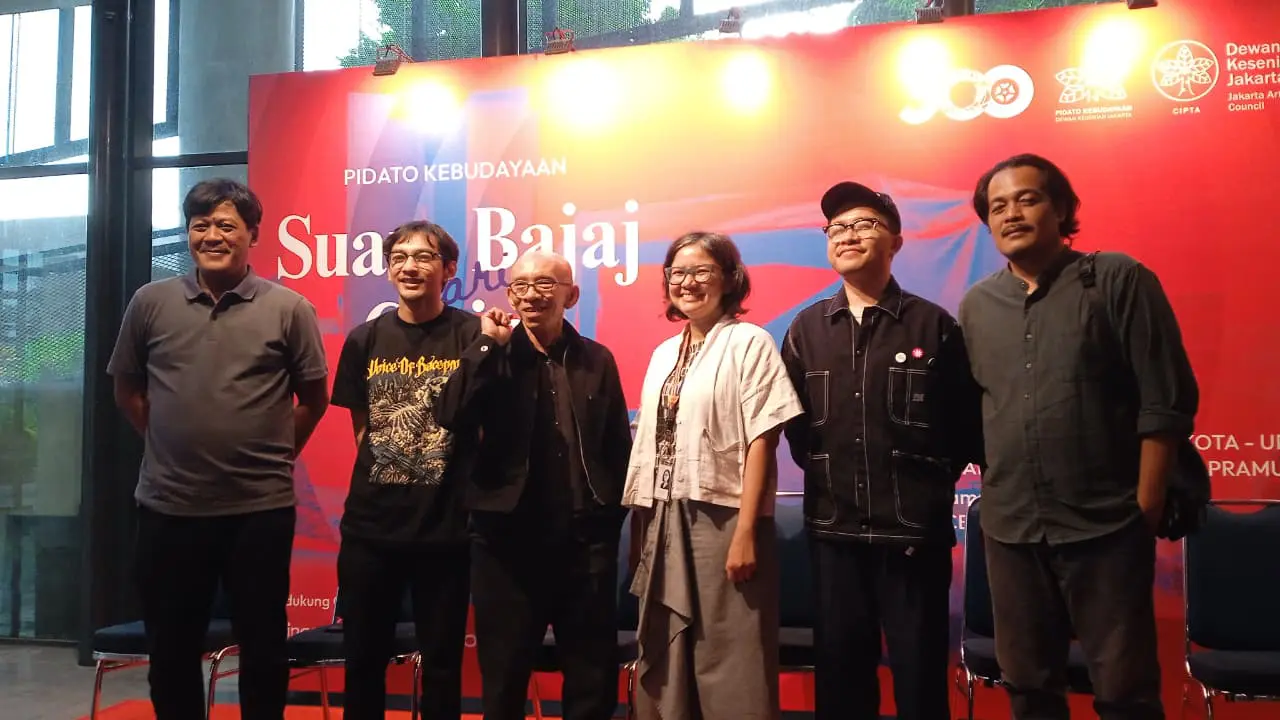 Sastrawan ternama di Indonesia Afrizal Malna sampaikan Pidato Kebudayaan.