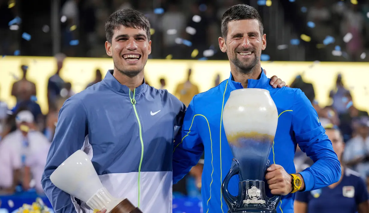 Kemenangan ini sekaligus membalaskan kekalahan Novak Djokovic dari Alcaraz pada final Wimbledon bulan lalu. (AP Photo/Aaron Doster)