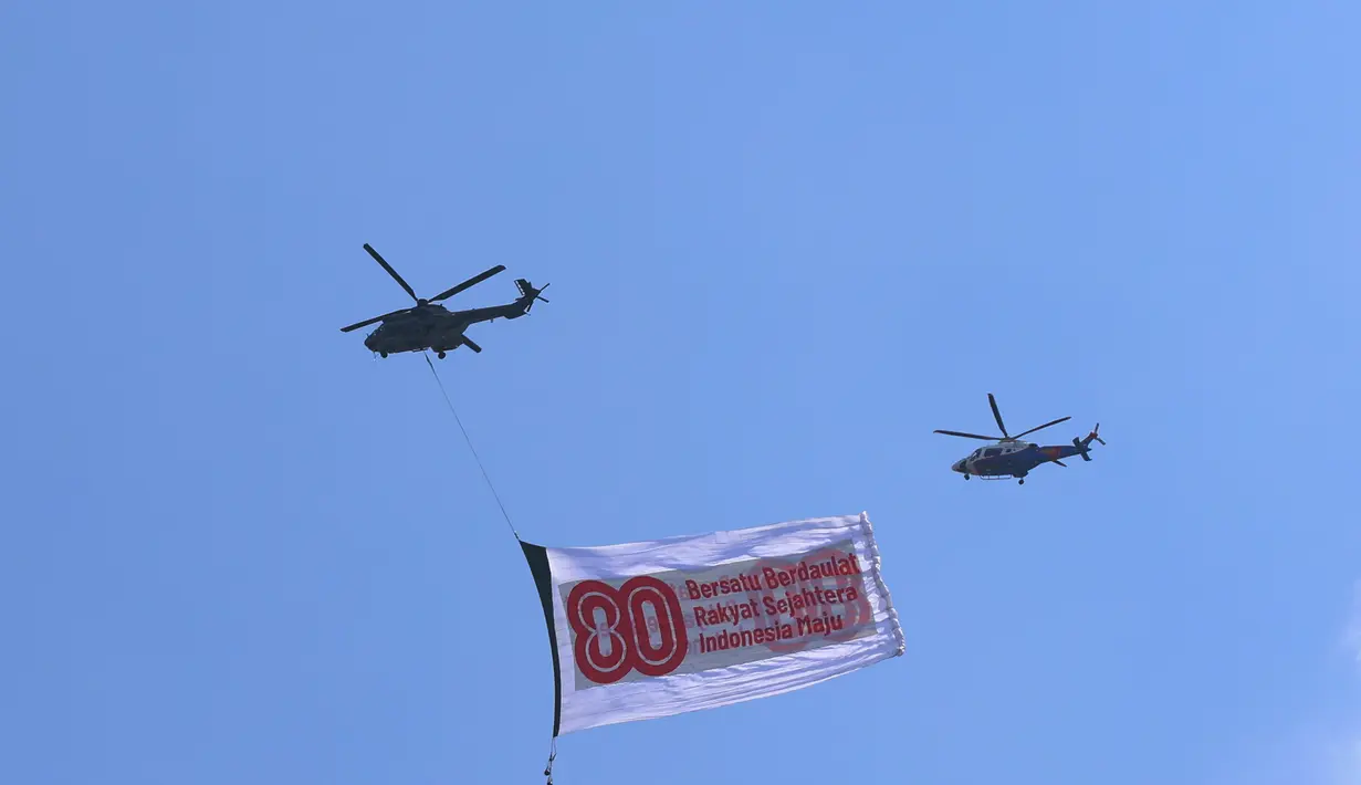 Formasi ini dipersembahkan khusus untuk memperingati 80 tahun kemerdekaan Republik Indonesia. (KapanLagi.com/Budy Santoso)