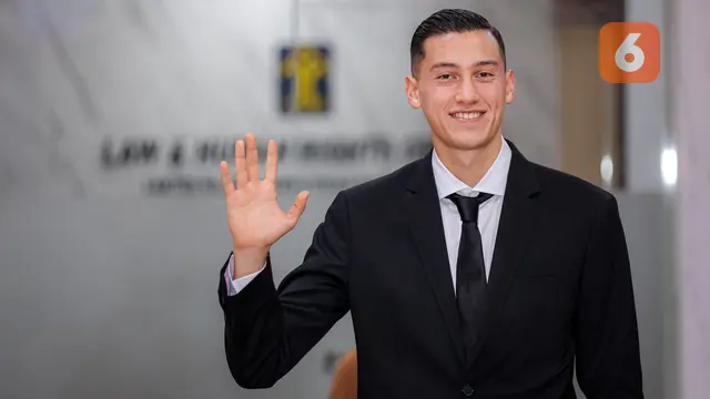 Pengambilan sumpah janji setia WNI Jay Idzes