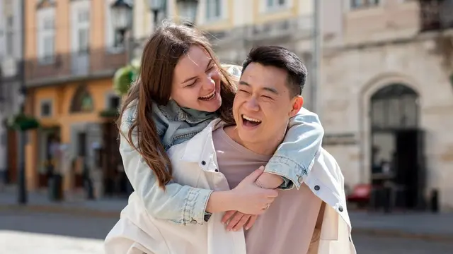 Dikenal Flirty, Ini 7 Tanda Kalau Gemini Benar-Benar Serius Mencintaimu - 4