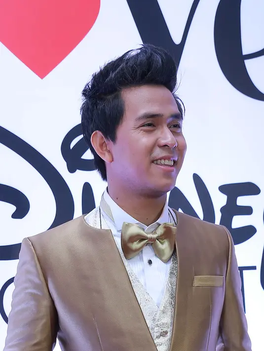 Cakra dipercaya membawakan lagu 'Dapatkah Kau Rasakan Cinta?' yang versi bahasa Indonesia. Dari original soundtrack film ‘Lion King’ berjudul ‘Can You Feel The Love Tonight’. (Galih W. Satria/Bintang.com)