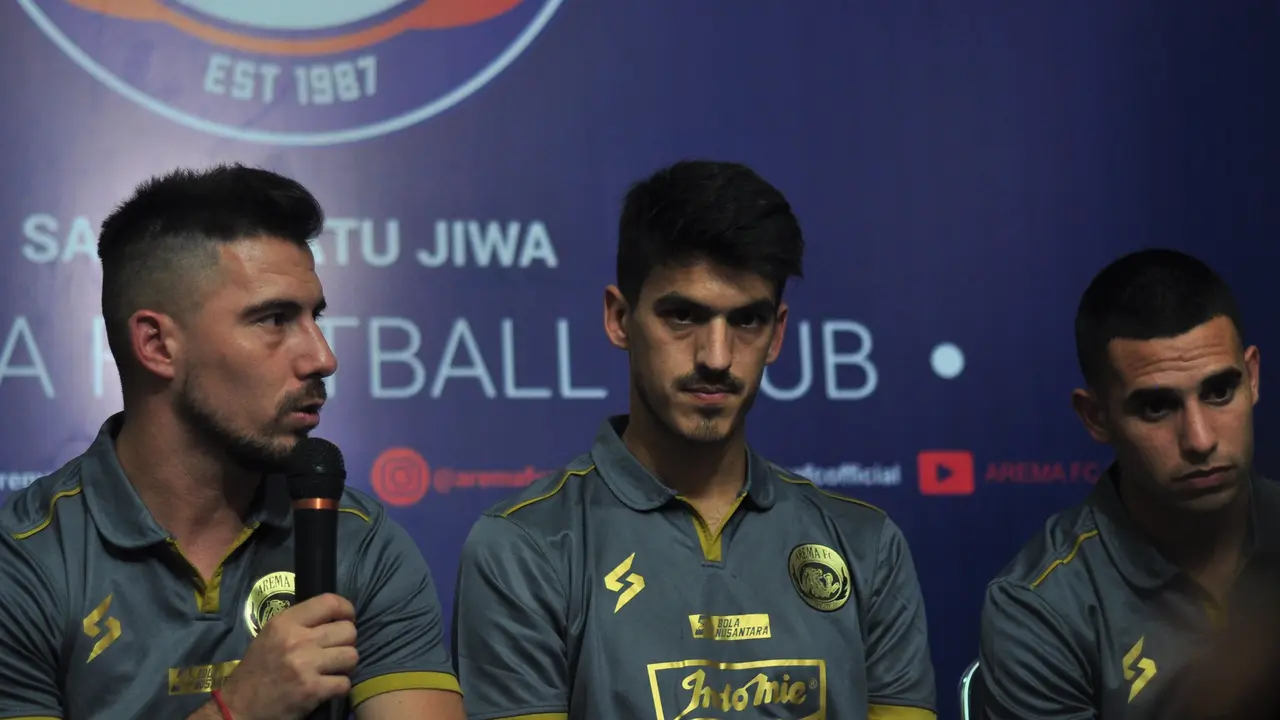 Arema FC, Jonathan Bauman, Elias Alderete, Matias Malvino