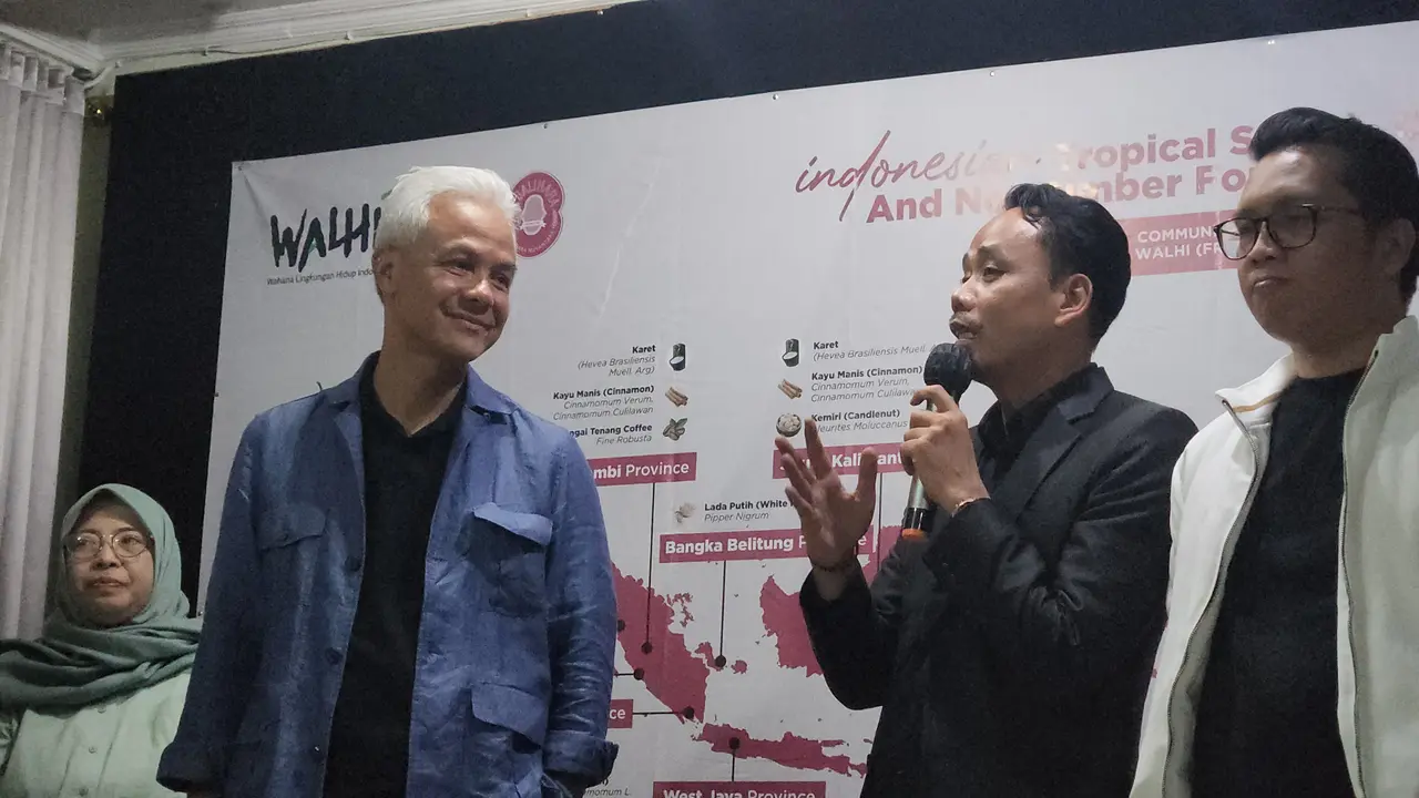 Ganjar Pranowo Hadiri Diskusi di Kantor Walhi