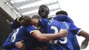 Para pemain Everton merayakan gol yang dicetak Matthew Pennington ke gawang Liverpool. Sementara gol tunggal The Toffees dibukukan oleh Matthew Pannington pada menit ke 28'. (AFP/Paul Ellis)