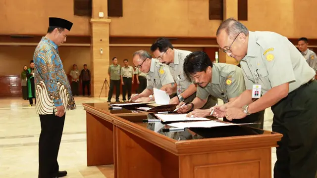 Mentan Amran Minta Pegawai Kementan Siap Melayani Rakyat 24 Jam