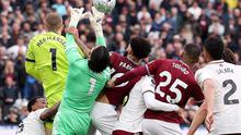 Gol West Ham ke gawang Arsenal dianulir wasit. (Dok. X/The Touchline)