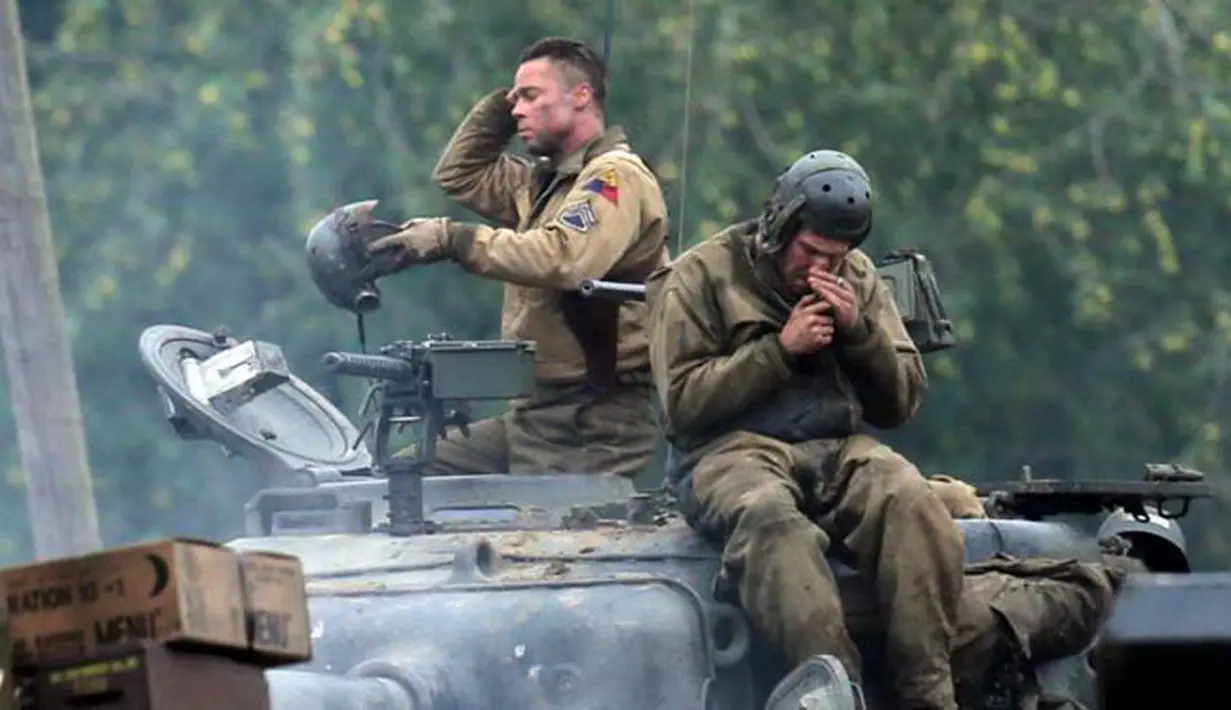 Film Fury yang menceritakan tentang perang dunia kedua ini diperankan oleh aktor Brad Pitt dan Shia LaBeouf. (Dailymail.co.uk/Splash News/wwn)