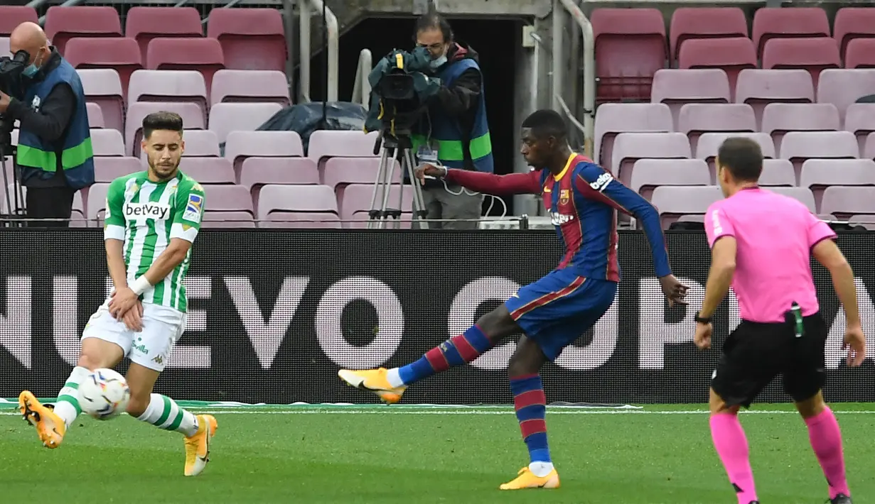 Ousmane Dembele juga sedang dalam performa terbaiknya dan salah satu pemain paling bertalenta di daftar skuat Barcelona asuhan Ronald Koeman. (Foto: AFP/Josep Lago)