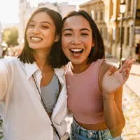 ilustrasi perempuan bahagia/Dean Drobot/Shutterstock