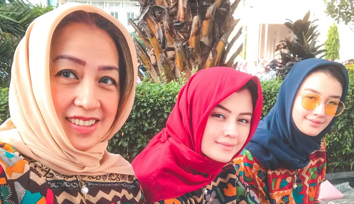 Kimberly Ryder (Sumber: Instagram/kimbrlyryder)