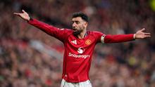 Bruno Fernandes dari Manchester United bereaksi selama pertandingan Liga Inggris antara Manchester United dan Fulham di Manchester, Inggris, Minggu, 1 Februari 2026. (AP Photo/Dave Thompson)