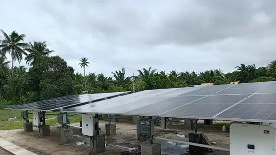 PLTS 100 GW Percepat Listrik Masuk Desa