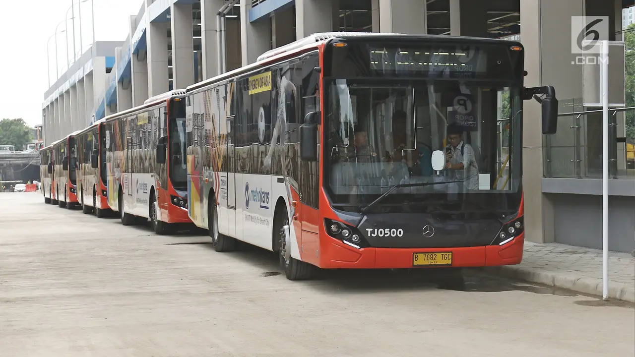 Bus Metrotrans Terintegrasi Kereta Bandara