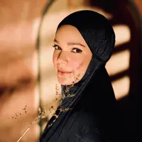 (Instagram/dewisandra)