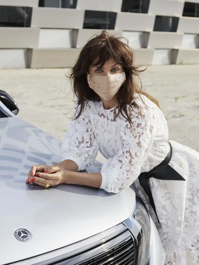 [Fimela] Mercedes-Benz X Helena Christensen