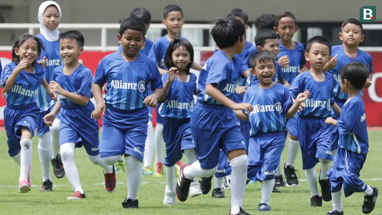 Player Escort Kids Allianz
