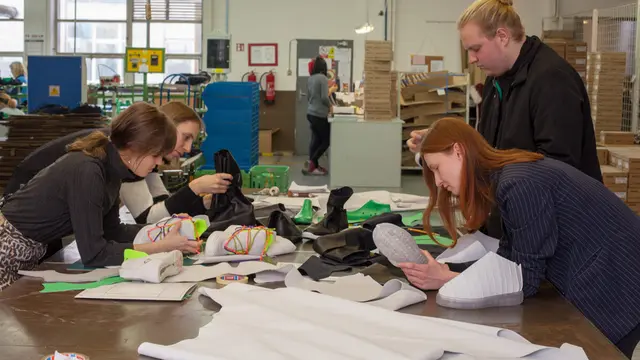 Mengintip Desain Istimewa Para Finalis Bata Young Designers Challenge 2019