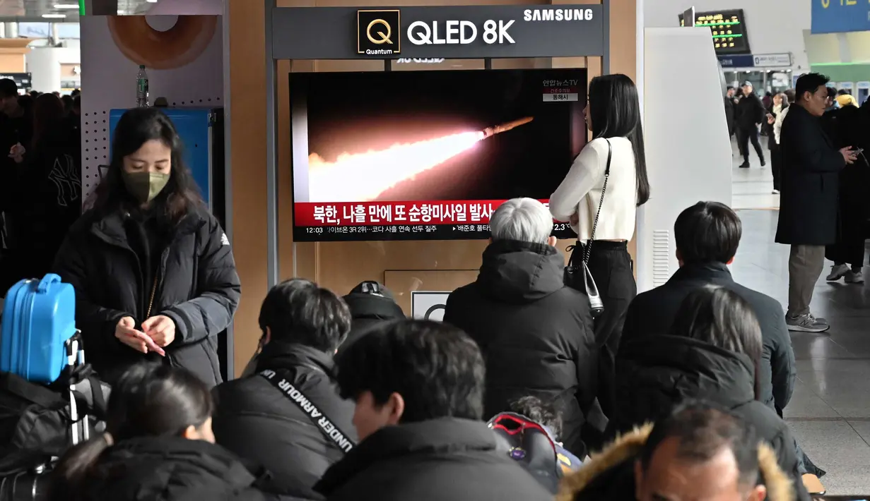 Ini merupakan yang terbaru dari serangkaian tindakan yang meningkatkan ketegangan oleh negara bersenjata nuklir itu. (Jung Yeon-je/AFP)