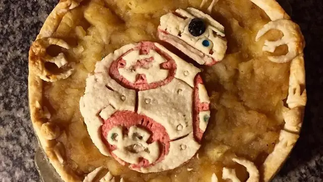 [Bintang] Terlalu Gemas! Bentuk 10 Kue Pie Ini Bikin Nggak Tega Dipotong!