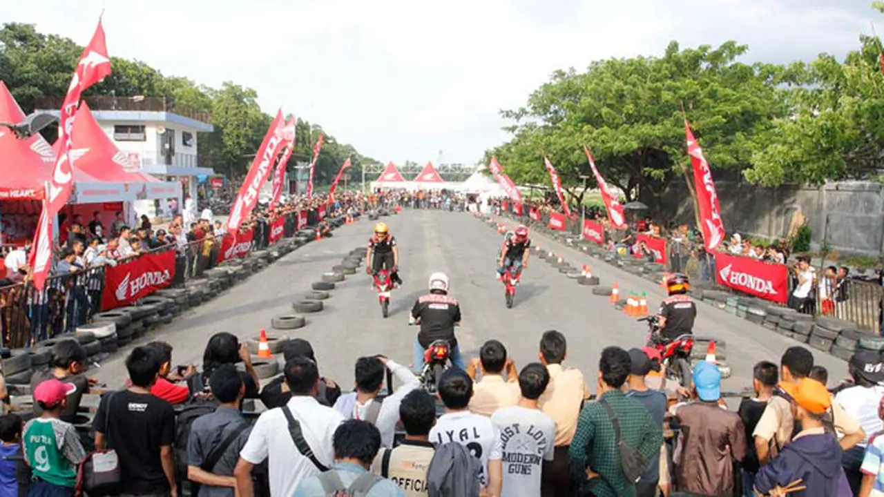 Honda AHM