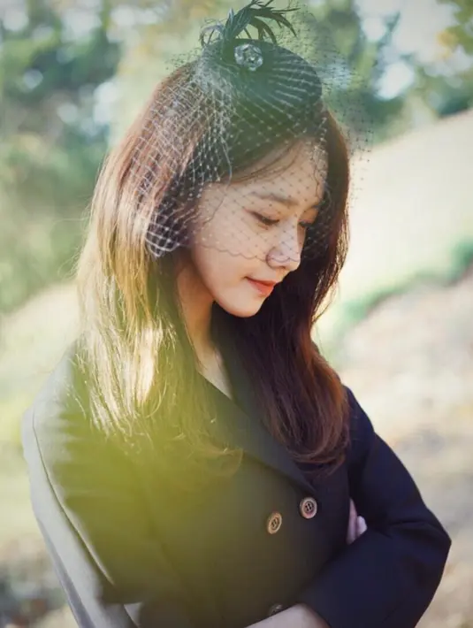 "Aku sulit mengatakannya. Sepertinya aku lebih ingin tahu bagaimana penonton menilai penampilanku," tutup Yoona SNSD. (Foto: instagram.com/yoona__lim)