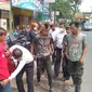 Para Preman, anak punk dan pengamen jalanan berhasil diamankan jajaran polres Tasikmalaya, Jawa Barat untuk diberikan pembinaan. (Liputan6.com/Jayadi Supriadin)