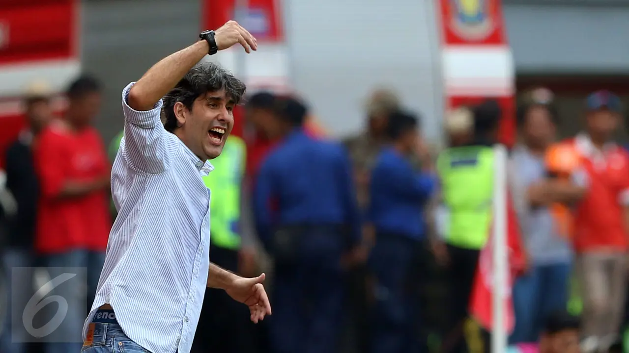 Pelatih Persija, Stefano Cugurra Teco