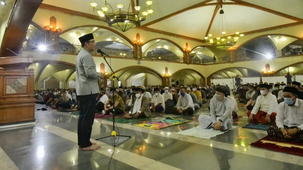 Masjid Pusdai di Jawa Barat, Punya Arsitektur Bergaya Sunda dan Timur Tengah