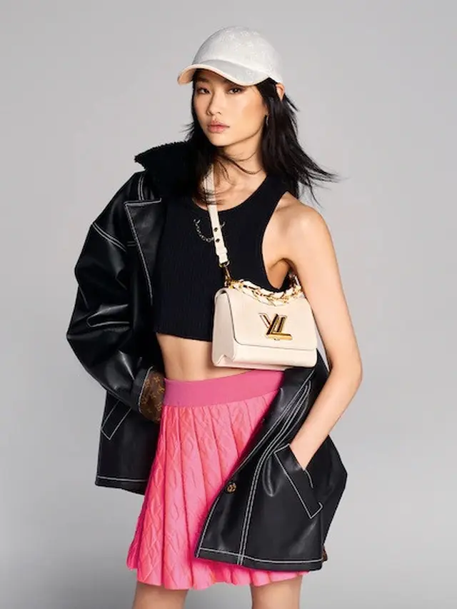 Setelah Suksesan Squid Game, HoYeon Jung Tampil Memukau sebagai Wajah Terbaru Brand Mewah Louis Vuitton untuk Global