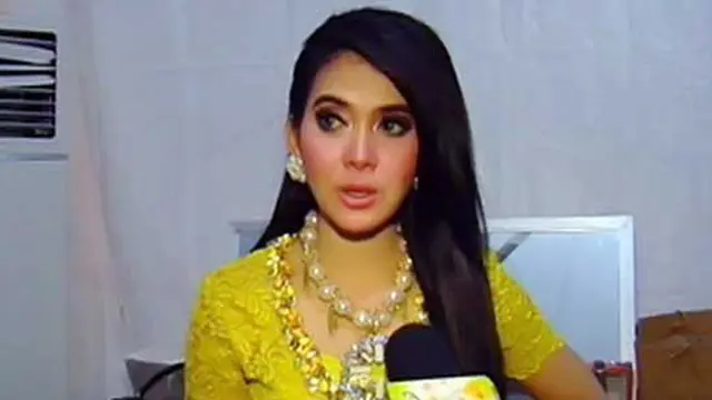 Demi Festival Film Bandung, Syahrini Rela Berdandan ala Merak...