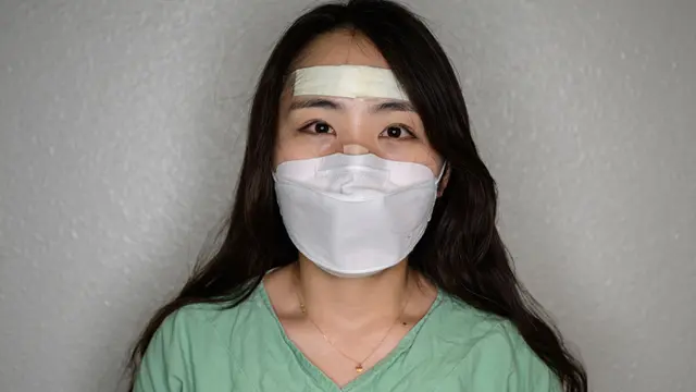 Perawat Pasien Virus Corona di Korea Selatan