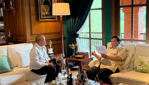 Presiden Prabowo Subianto menggelar pertemuan dengan Menteri Investasi dan Hilirisasi sekaligus CEO Danantara, Rosan Roeslani di Hambalang, Jawa Barat, Minggu (4/1/2026) sore (Istimewa)