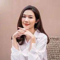 ilustrasi perempuan dewasa cantik/paulaphoto/Shutterstock